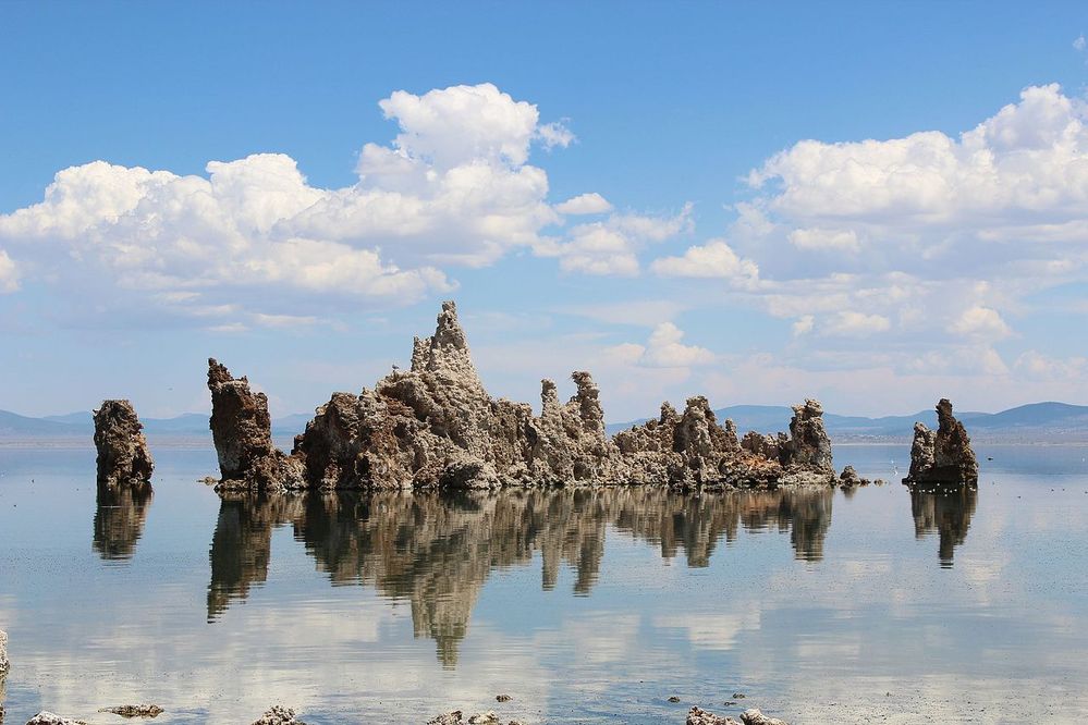 Mono_Lake_Tufa.JPG