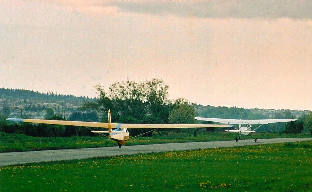 Schweizer SGS 2-33.jpg