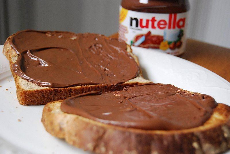 Nutella_for_breakfast_-_Flickr_-_love.jsc.jpg