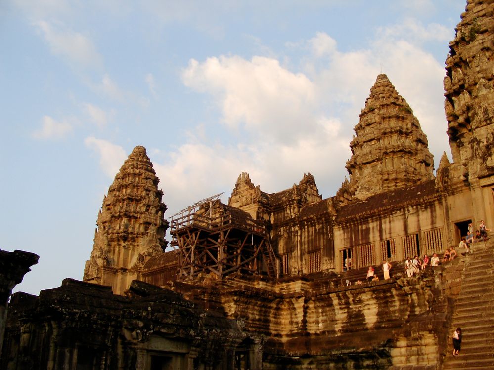 651 Angkor Wat Sunset.JPG