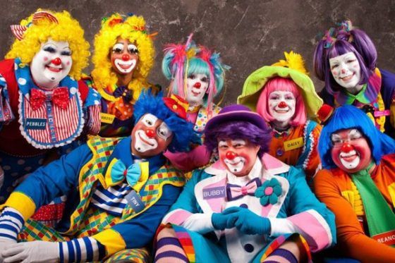 clowns-1-560x373