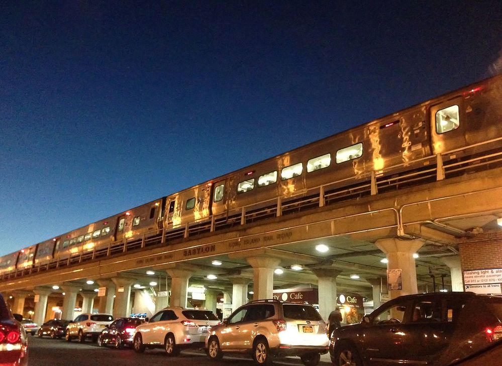 Babylon_LIRR_station.jpg