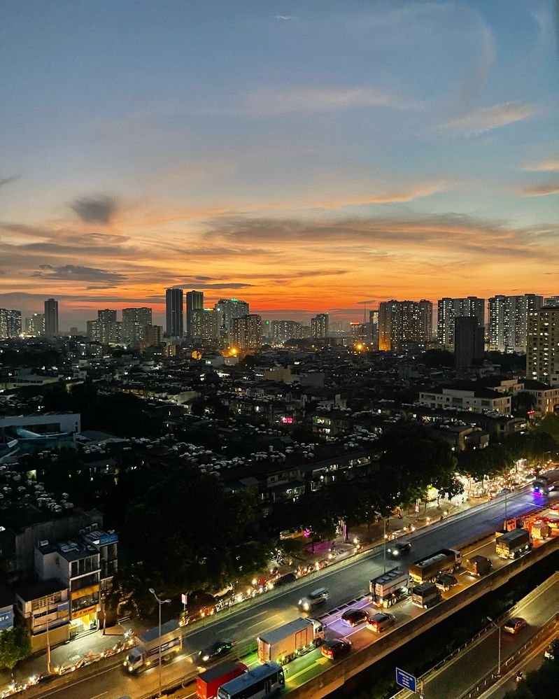 techlead-hanoi-office-sunset.JPG