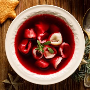 Vegan-Red-Borscht-Christmas-1200sq